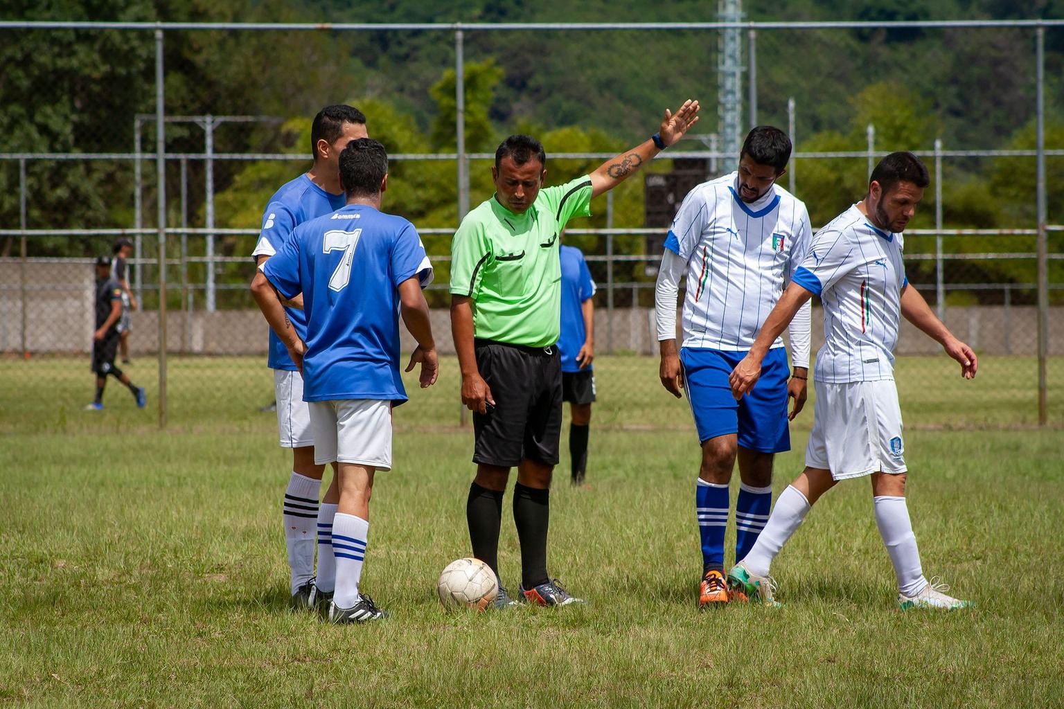 Regras de jogo em campeonatos internacionais — Regras específicas para evitar o 'jogo de cera' em competições internacio Regras de jogo em campeonatos internacionais — Regras específicas para evitar o 'jogo de cera' em competições internacio